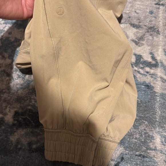 Lululemon Joggers - Picture 4 of 4
